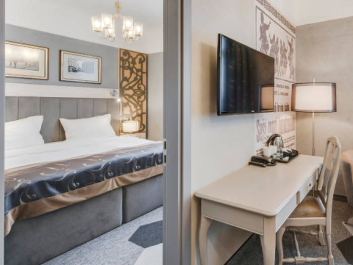 Metropole Hotel by Semarah - Elamused Riias